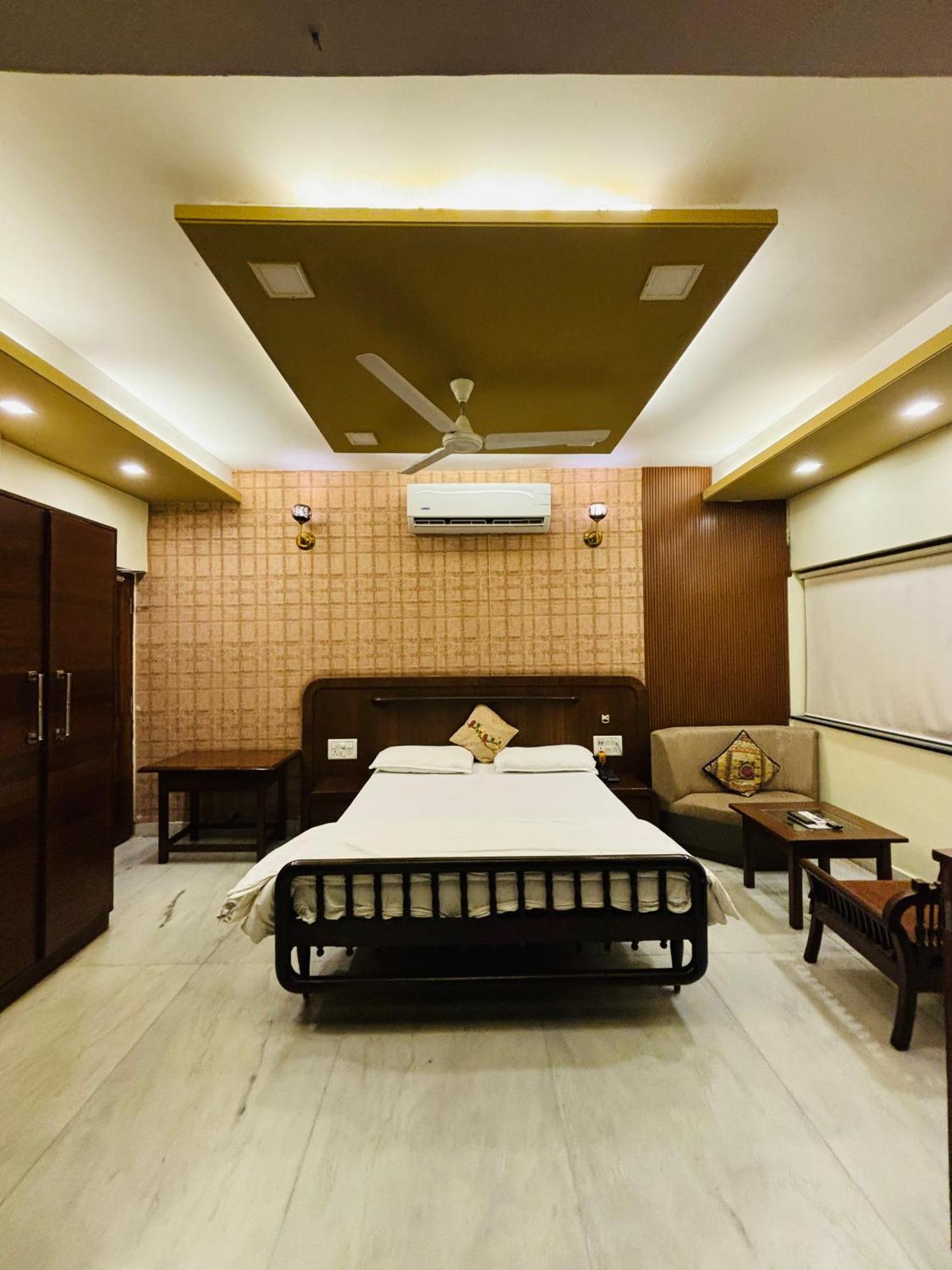 Royal Palms Luxury Service Apartment Nagpur Eksteriør billede