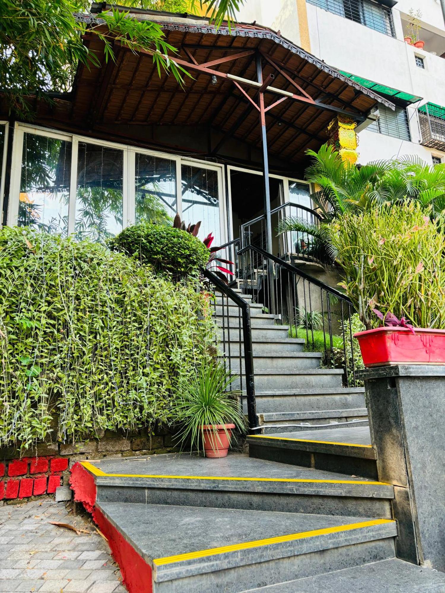 Royal Palms Luxury Service Apartment Nagpur Eksteriør billede