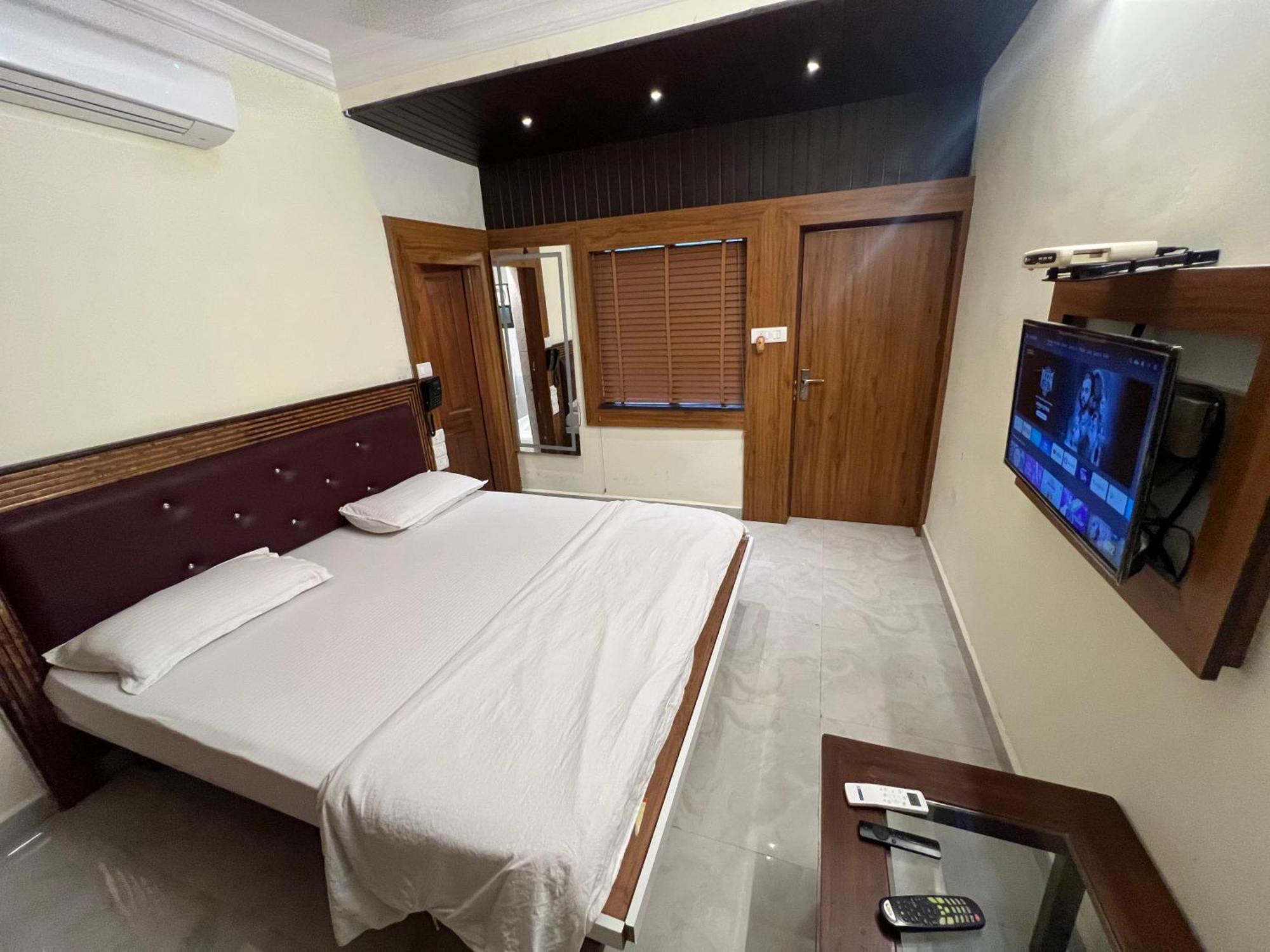 Royal Palms Luxury Service Apartment Nagpur Eksteriør billede