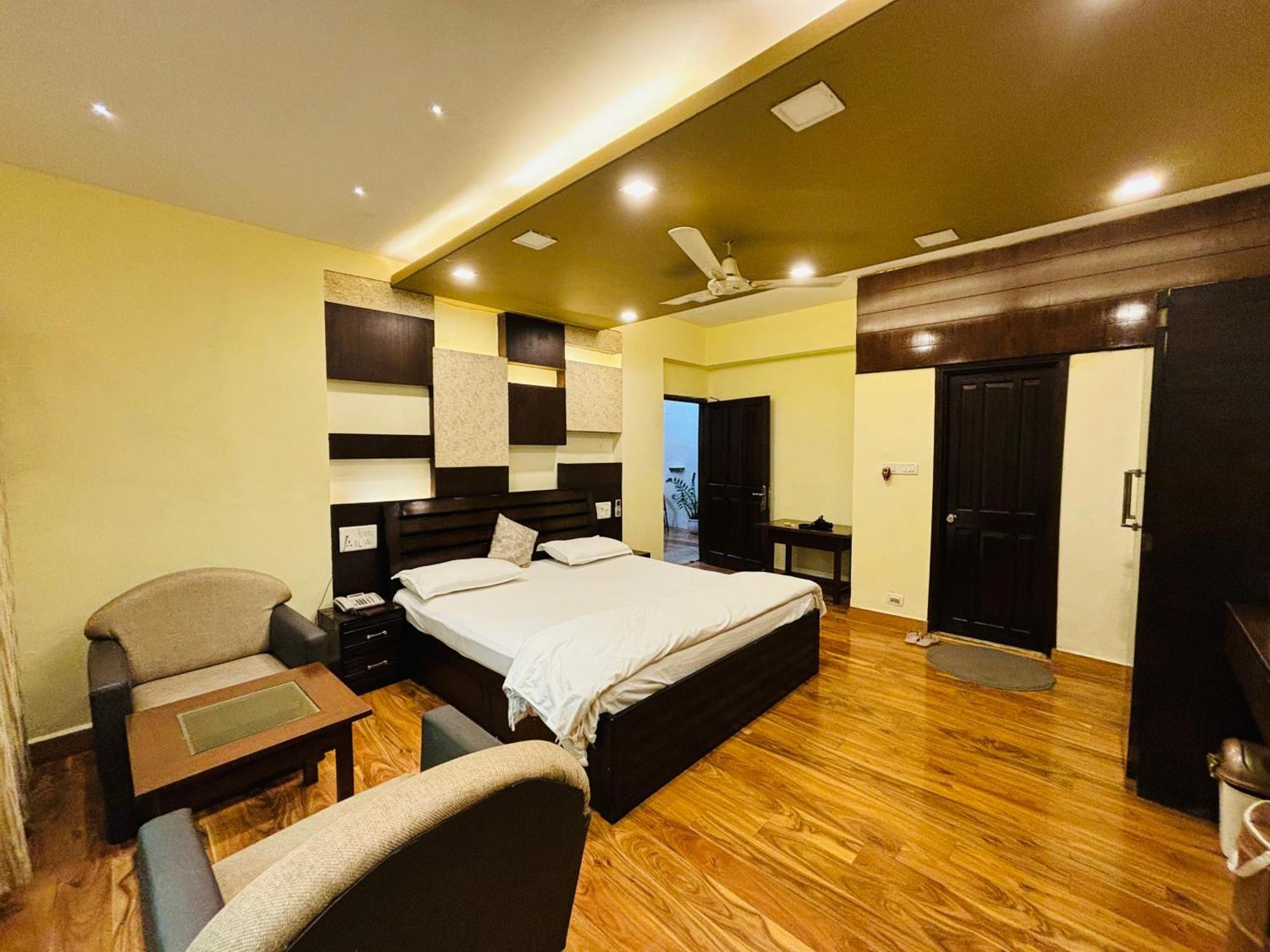 Royal Palms Luxury Service Apartment Nagpur Eksteriør billede